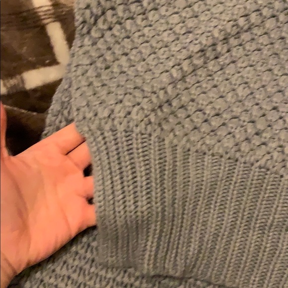 Sweater - Picture 4 of 4